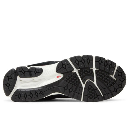 New Balance 2002R Black Sepia