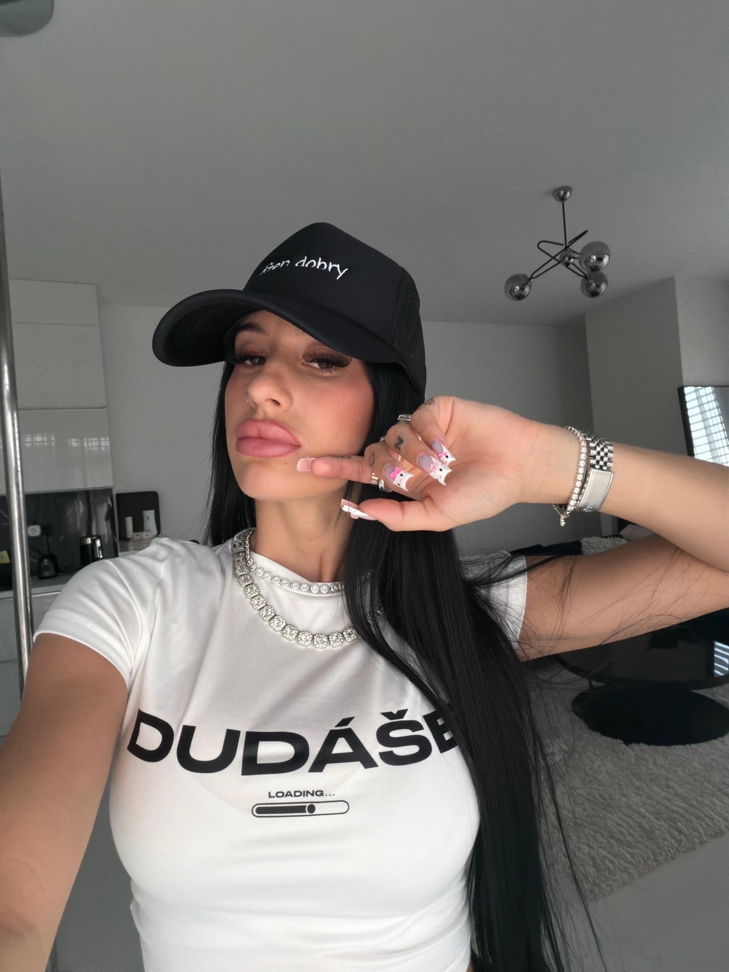 Nina Janova Džen Dobry Trucker Cap Black